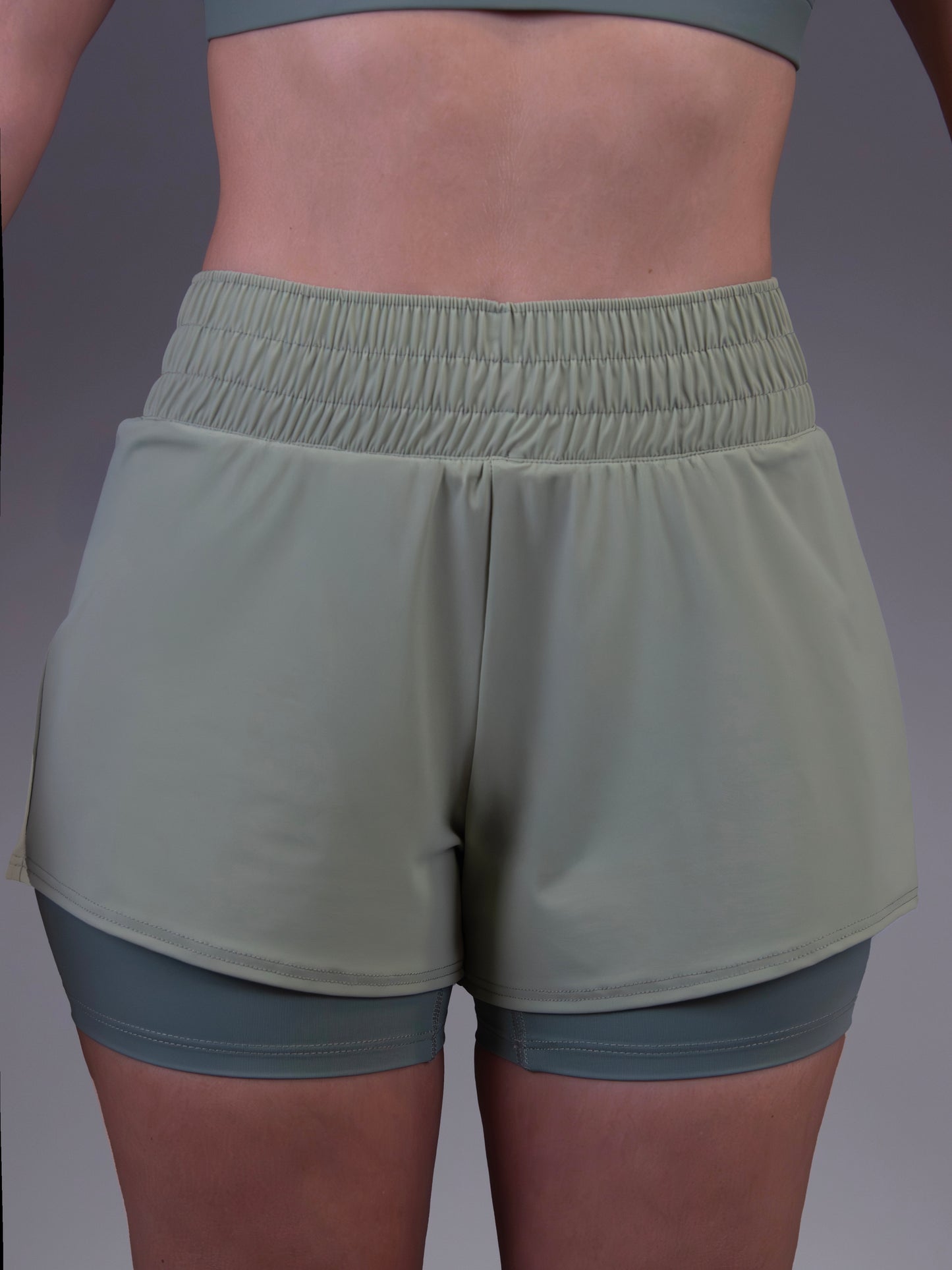 Short con legging interior verde